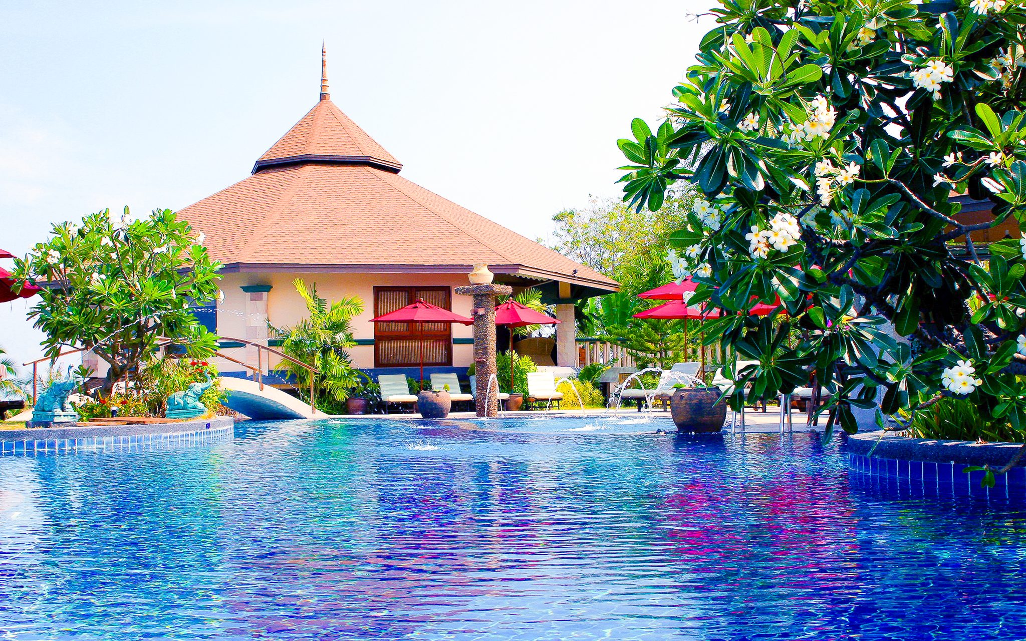 Mangosteen Ayurveda Wellness Resort Phuket Spa Pool